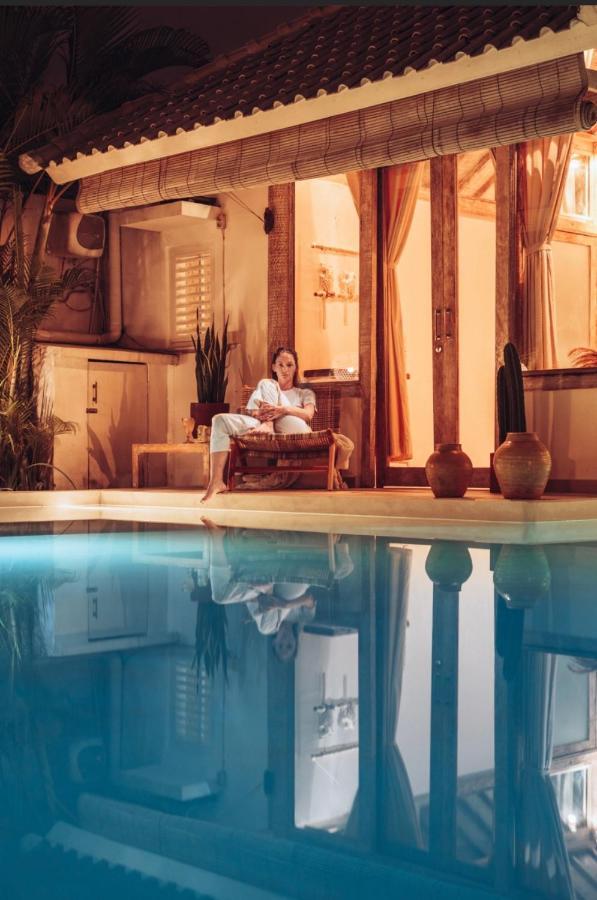 Cocowhite Villa Seminyak  Luaran gambar