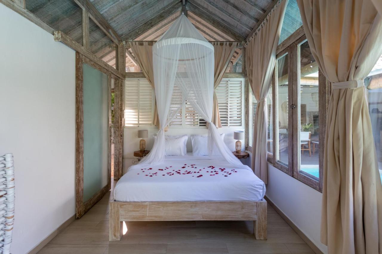 Cocowhite Villa Seminyak  Luaran gambar