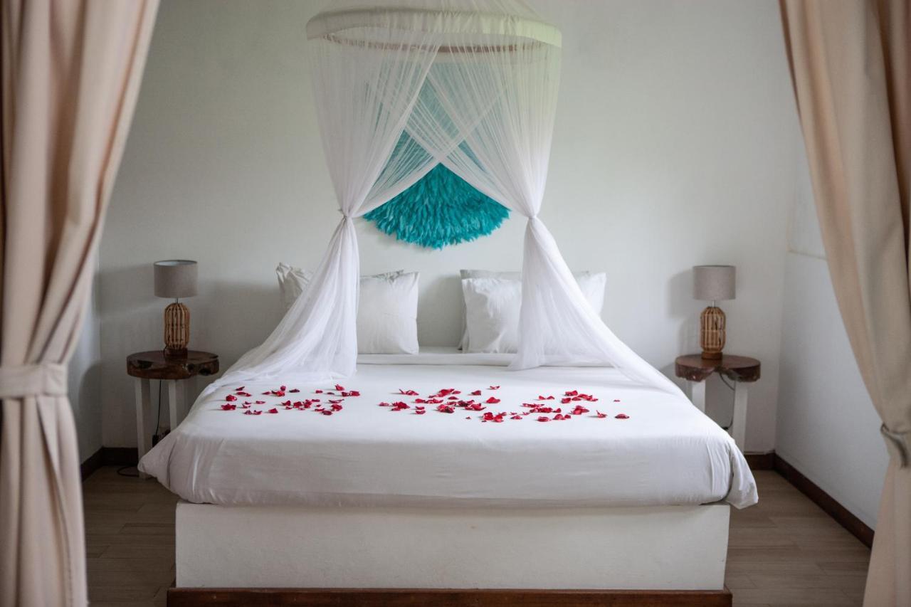 Cocowhite Villa Seminyak  Luaran gambar