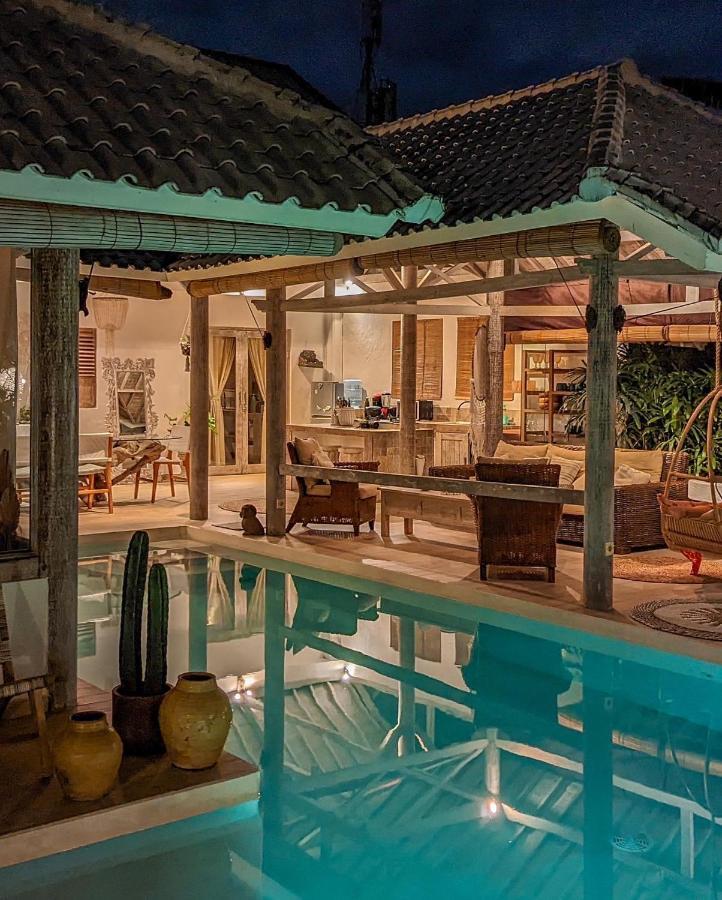 Cocowhite Villa Seminyak  Luaran gambar
